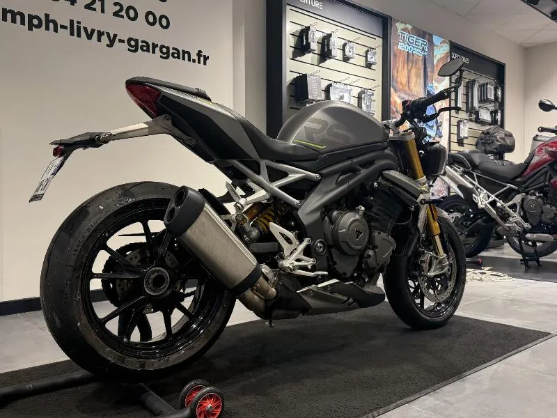 SPEED TRIPLE 1200 RS