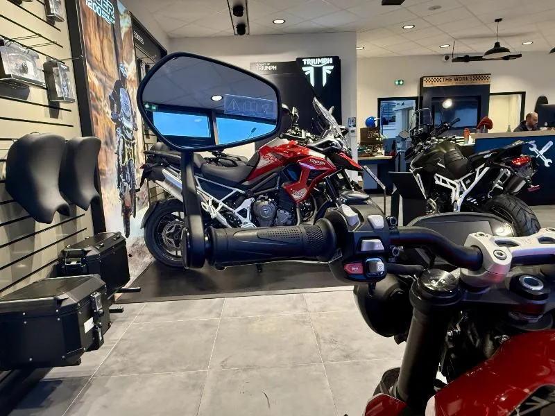 STREET TRIPLE 765 RS