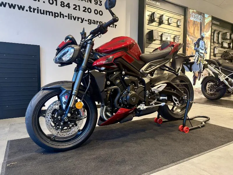 STREET TRIPLE 765 RS