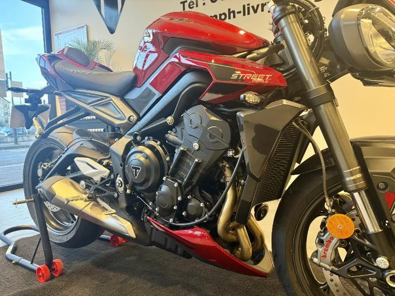 STREET TRIPLE 765 RS