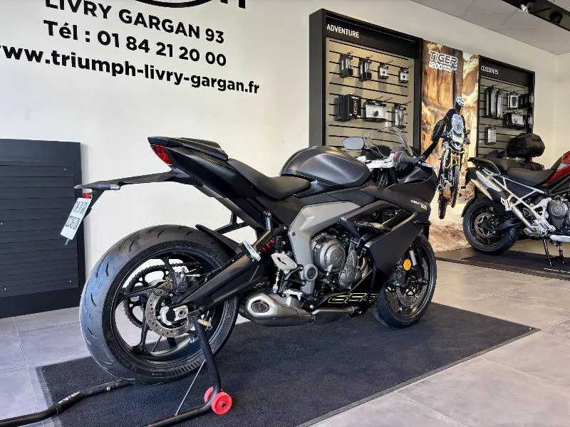 	DAYTONA 660