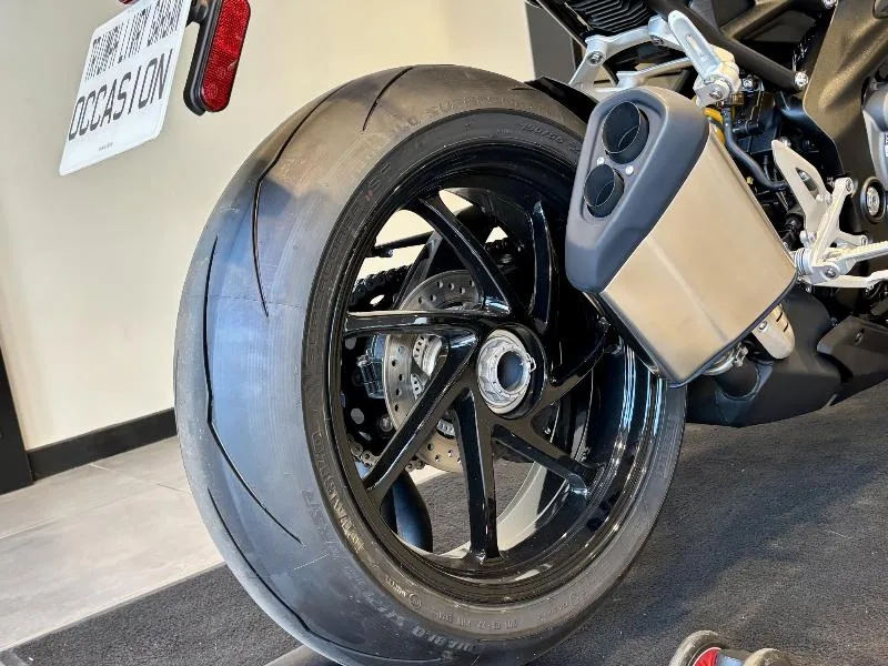 SPEED TRIPLE 1200 RS