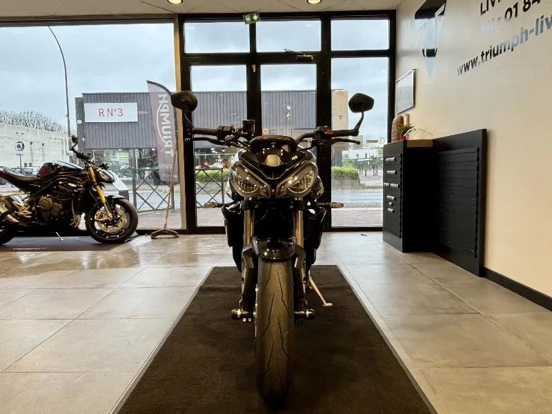 STREET TRIPLE 765 RS