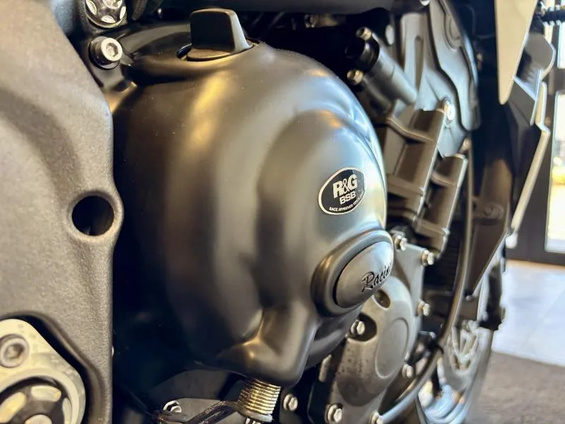 STREET TRIPLE 660 S