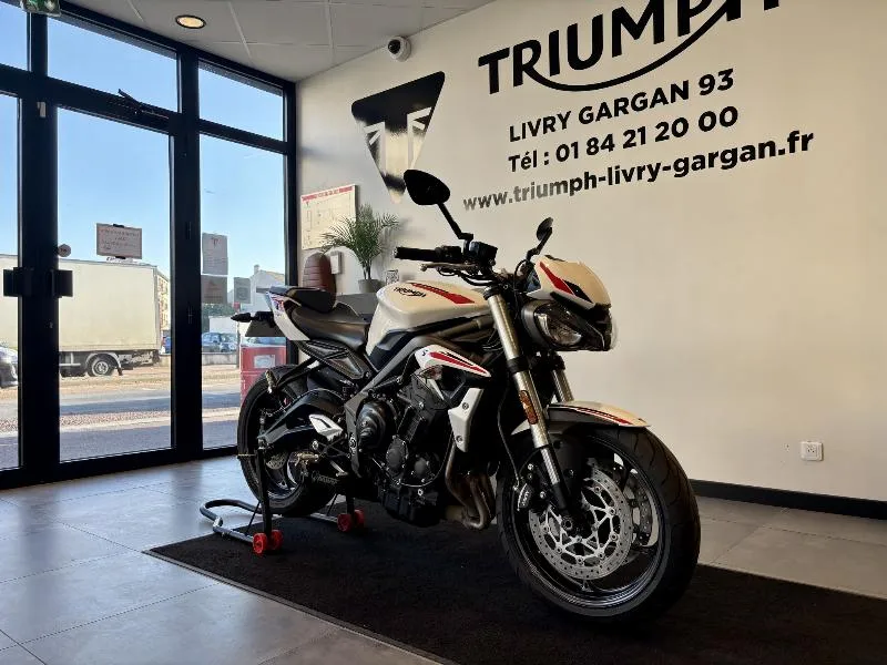 STREET TRIPLE 660 S