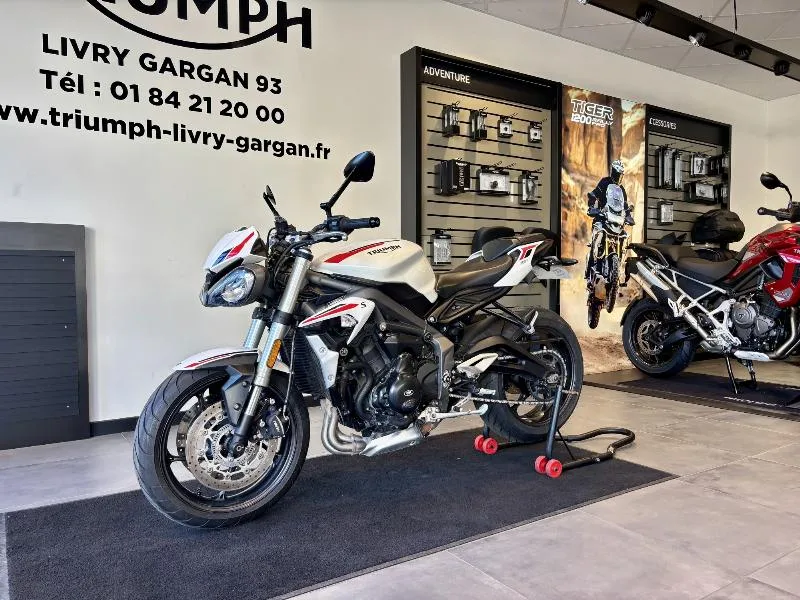 STREET TRIPLE 660 S