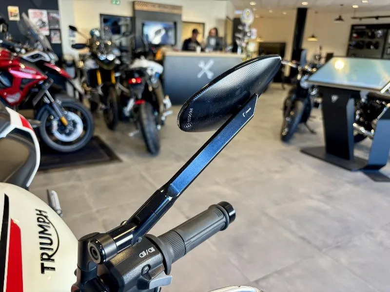 STREET TRIPLE 660 S