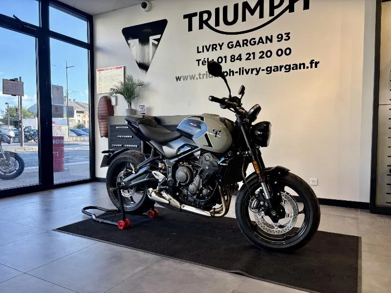 TRIDENT 660