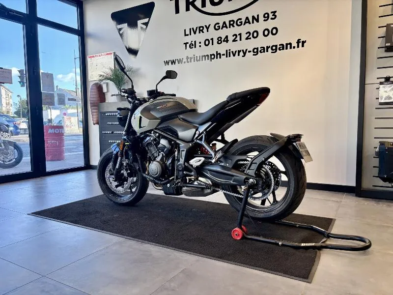TRIDENT 660