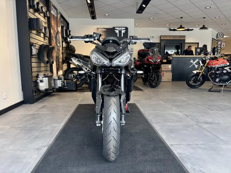 STREET TRIPLE 765 R A2
