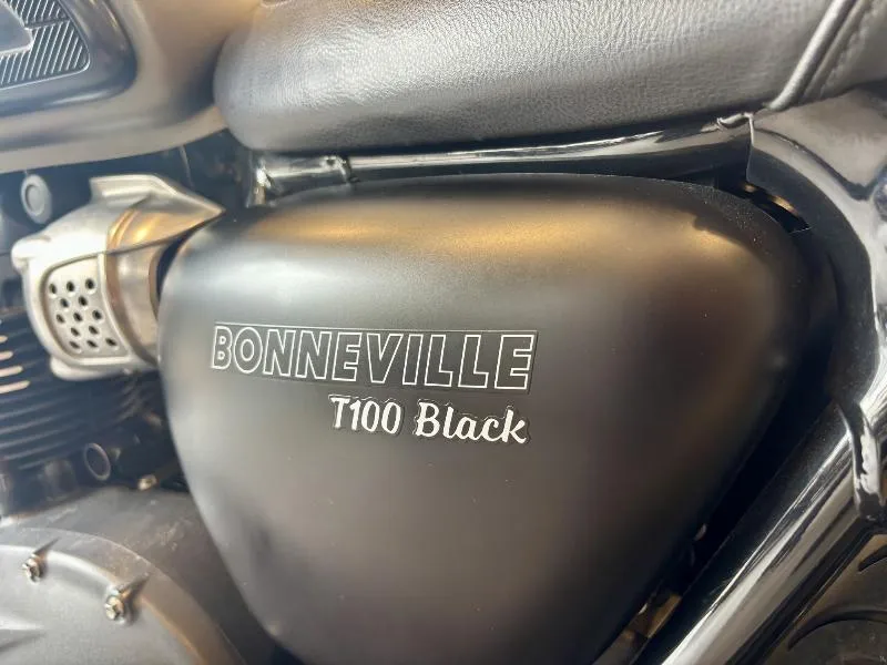 Bonneville T100