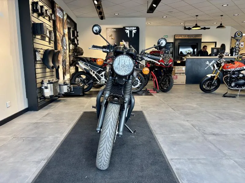 Bonneville T100