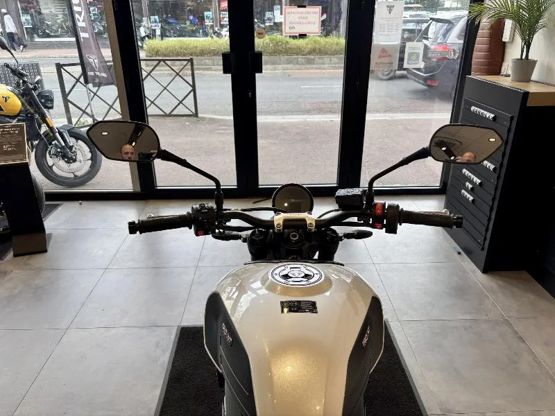 TRIDENT 660