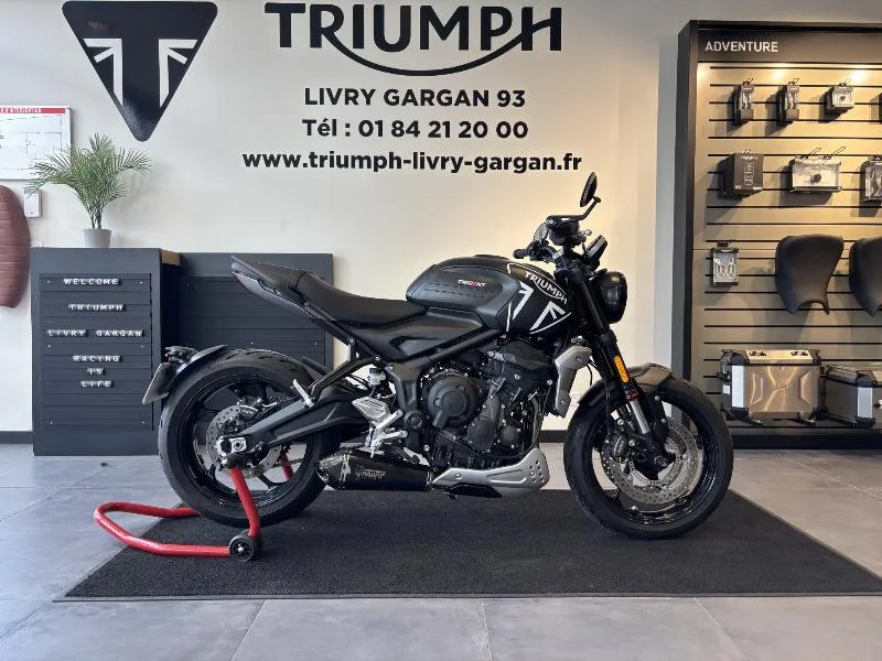 TRIDENT 660