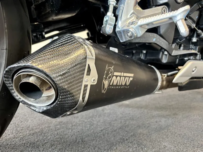 TRIDENT 660