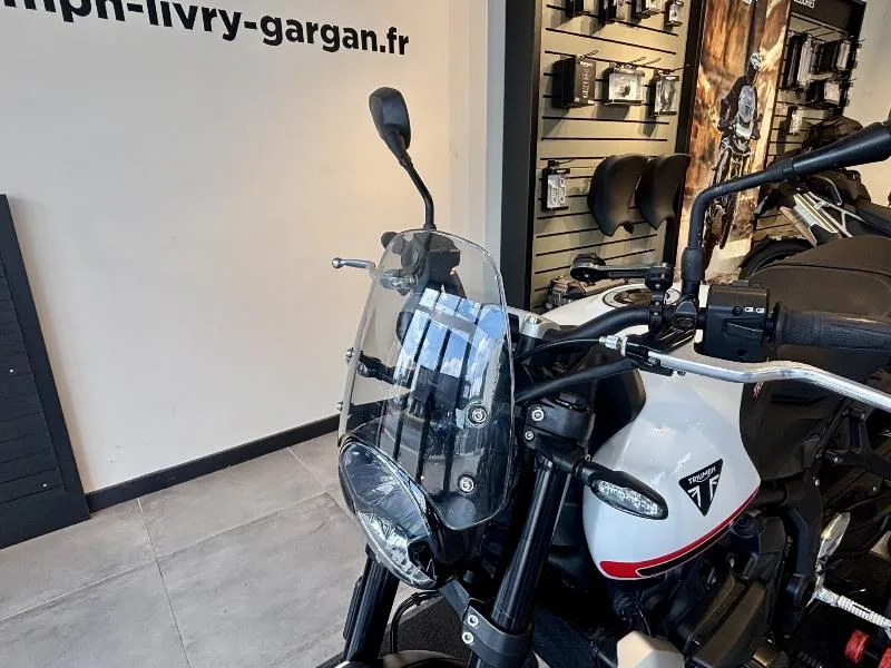 TRIDENT 660