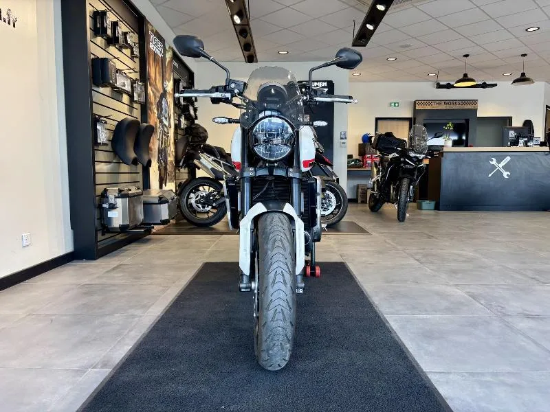 TRIDENT 660
