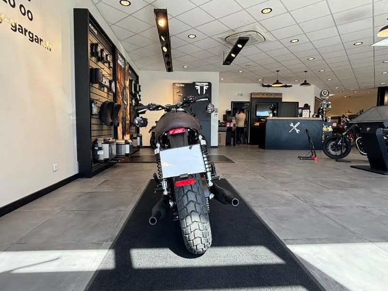 Bonneville T120 Black