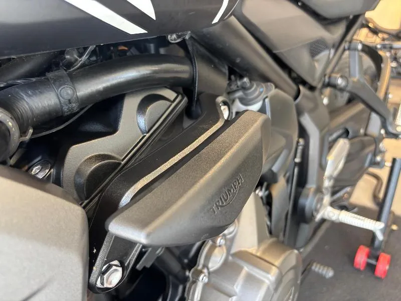 TRIDENT 660