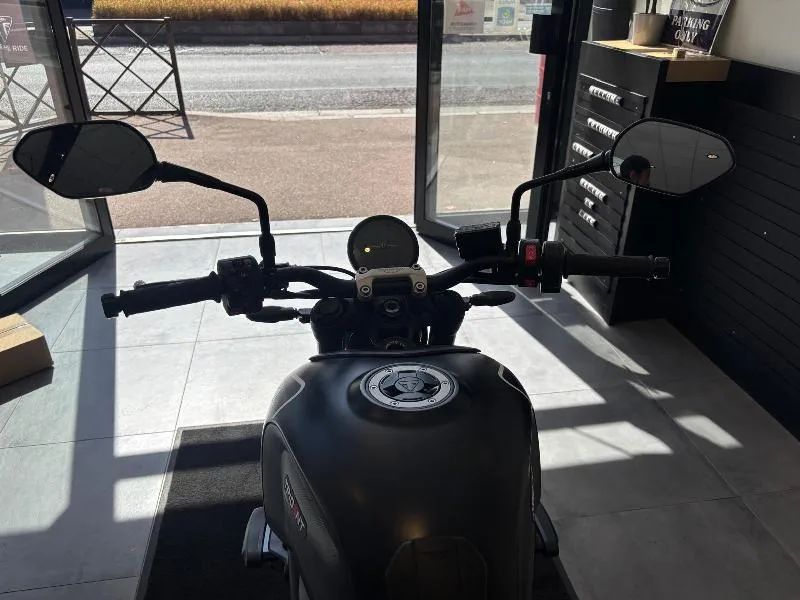 TRIDENT 660