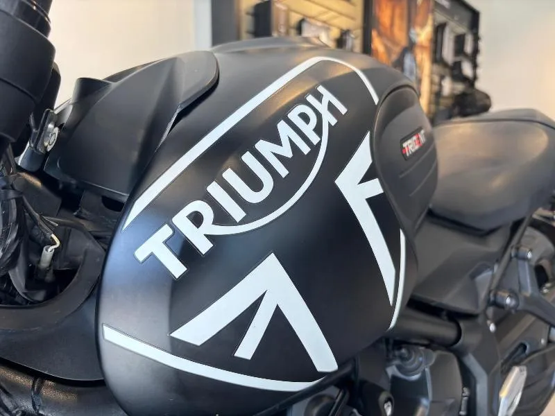 TRIDENT 660
