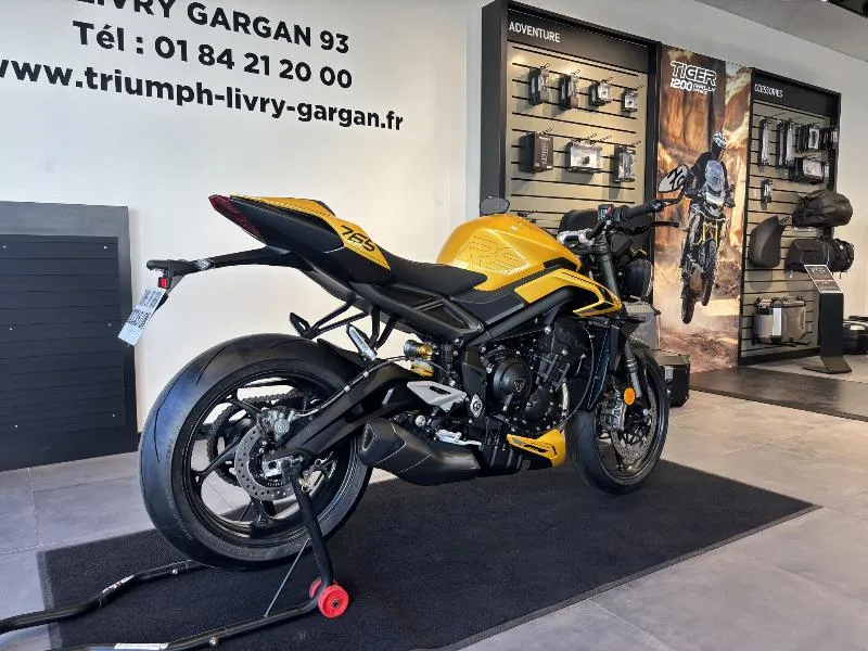 STREET TRIPLE 765 RS