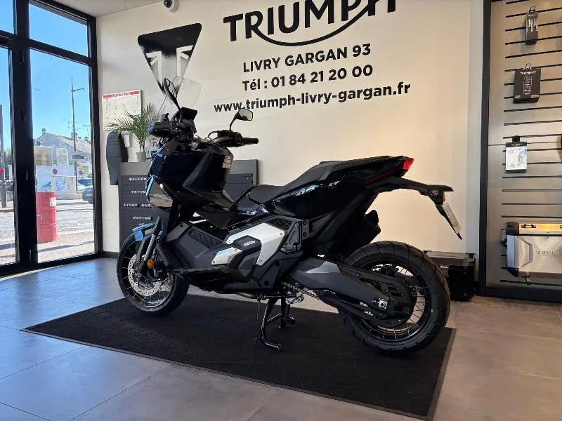 XADV 750 DCT
