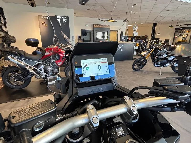 XADV 750 DCT