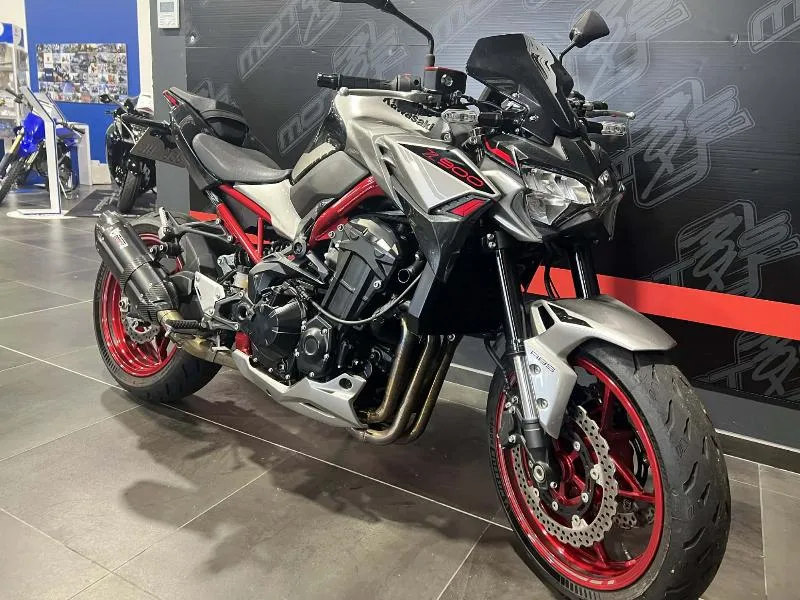 Z 900