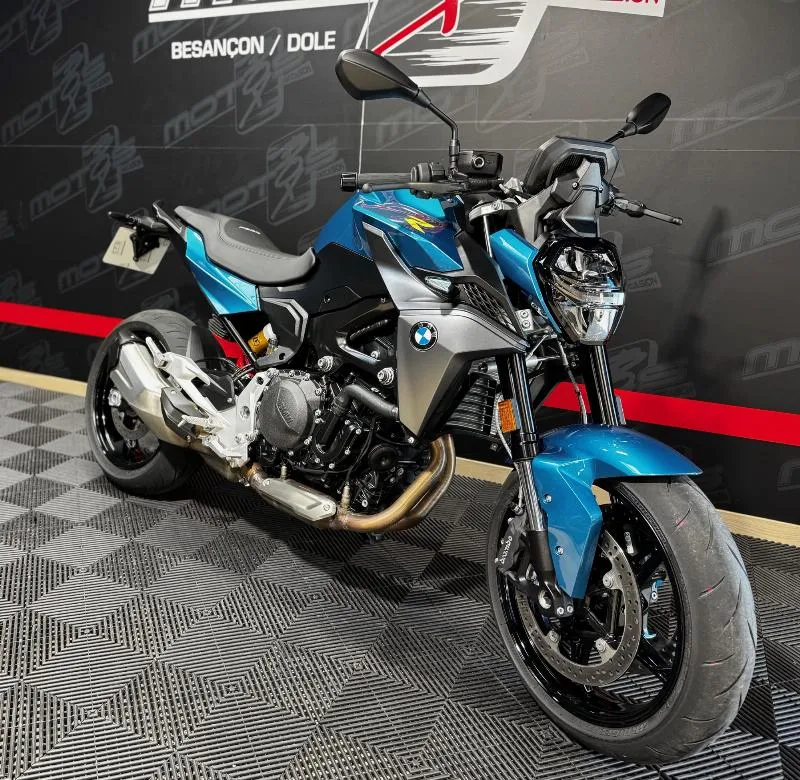 F 900 R