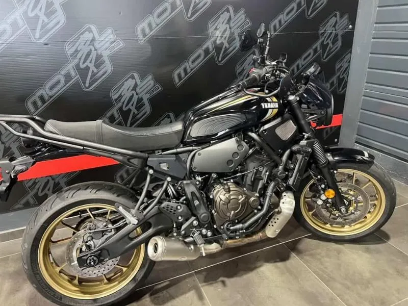 XSR 700 ABS