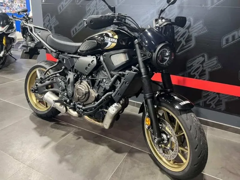 XSR 700 ABS