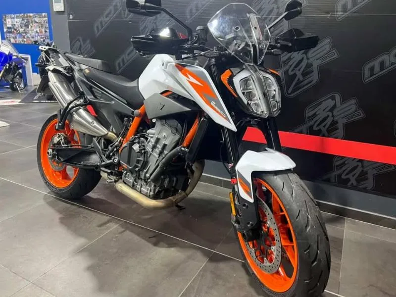 890 DUKE R 2021