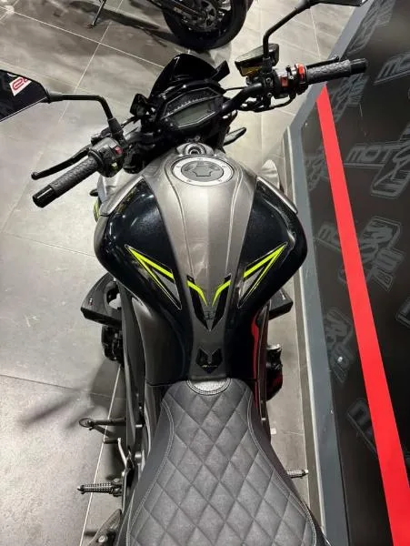 Z 1000