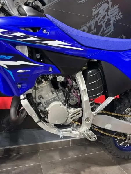 YZ 125