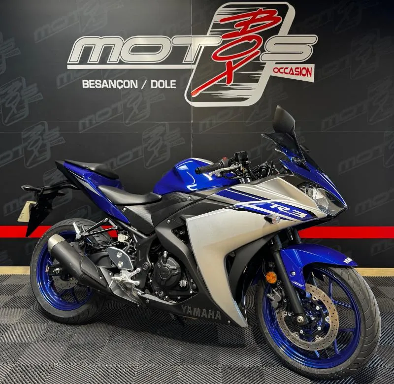 YZFR3 2017