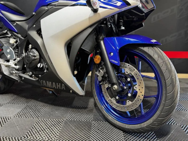 YZFR3
