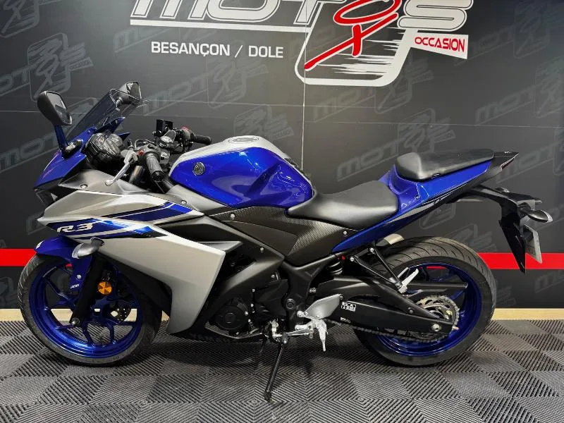 YZFR3