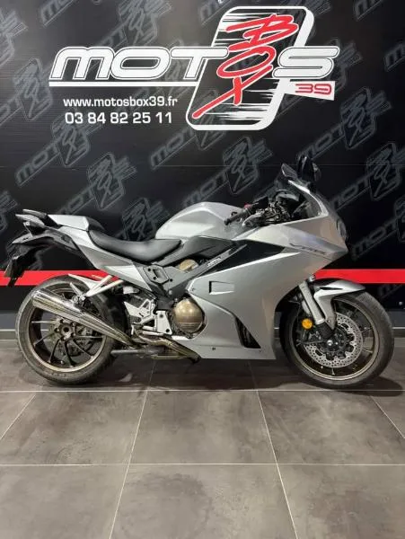 VFR 800 F