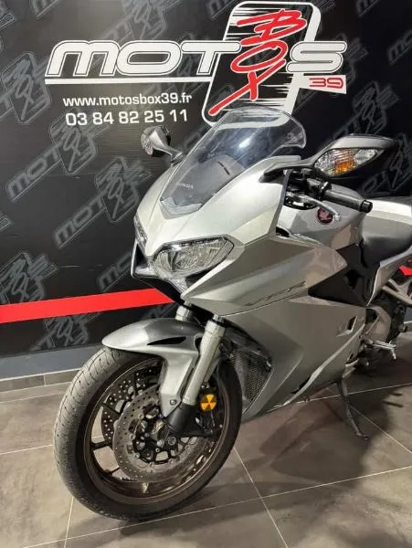 VFR 800 F