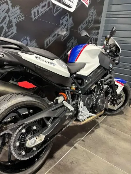 F 800 R