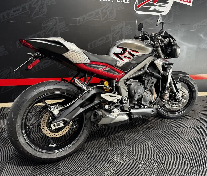 STREET TRIPLE 765 RS