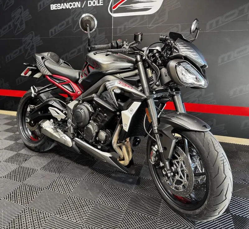 STREET TRIPLE 765 RS