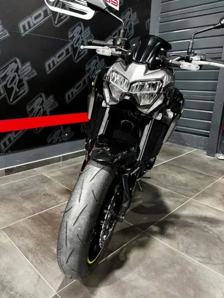 Z 900