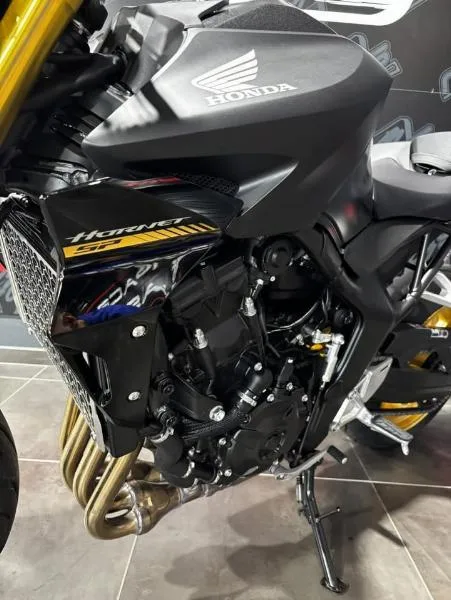 CB 1000 Hornet