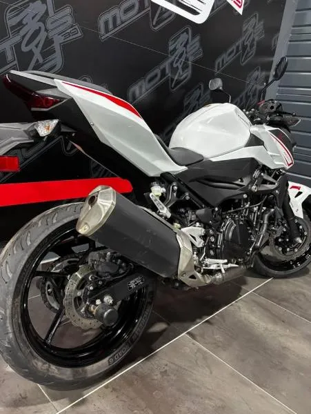 Z 400 J