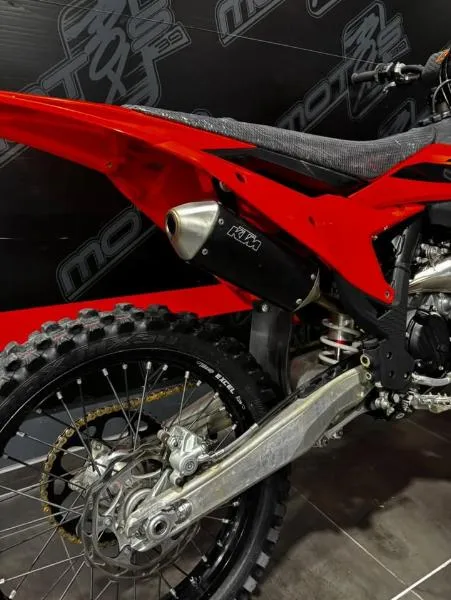 125 SX