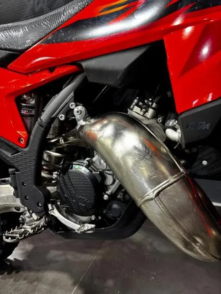 125 SX