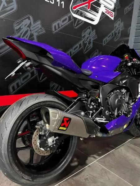 YZF 1000 R1