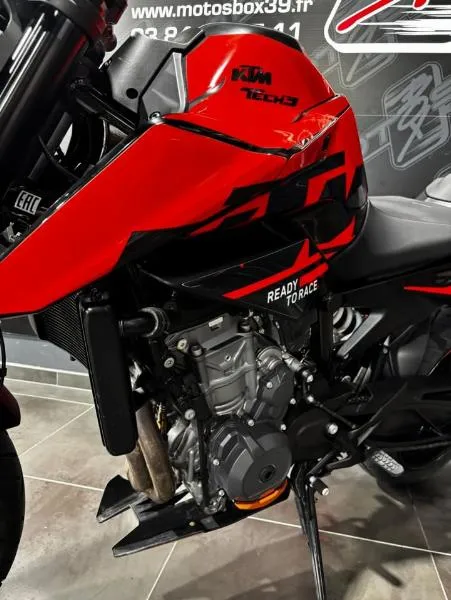 890 DUKE